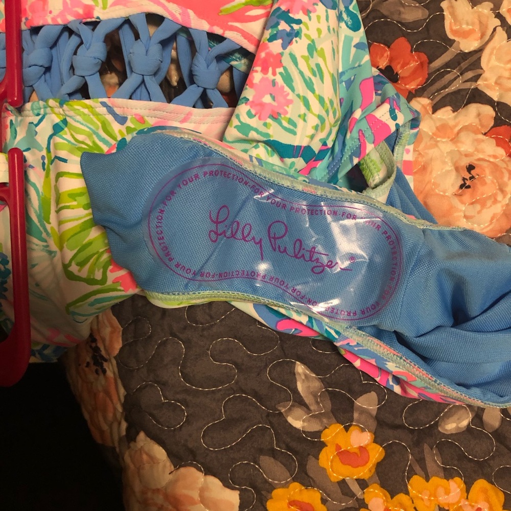 NWT Lilly Pulitzer Isle Lattice One-Piece Size 0 - Picture 3 of 4